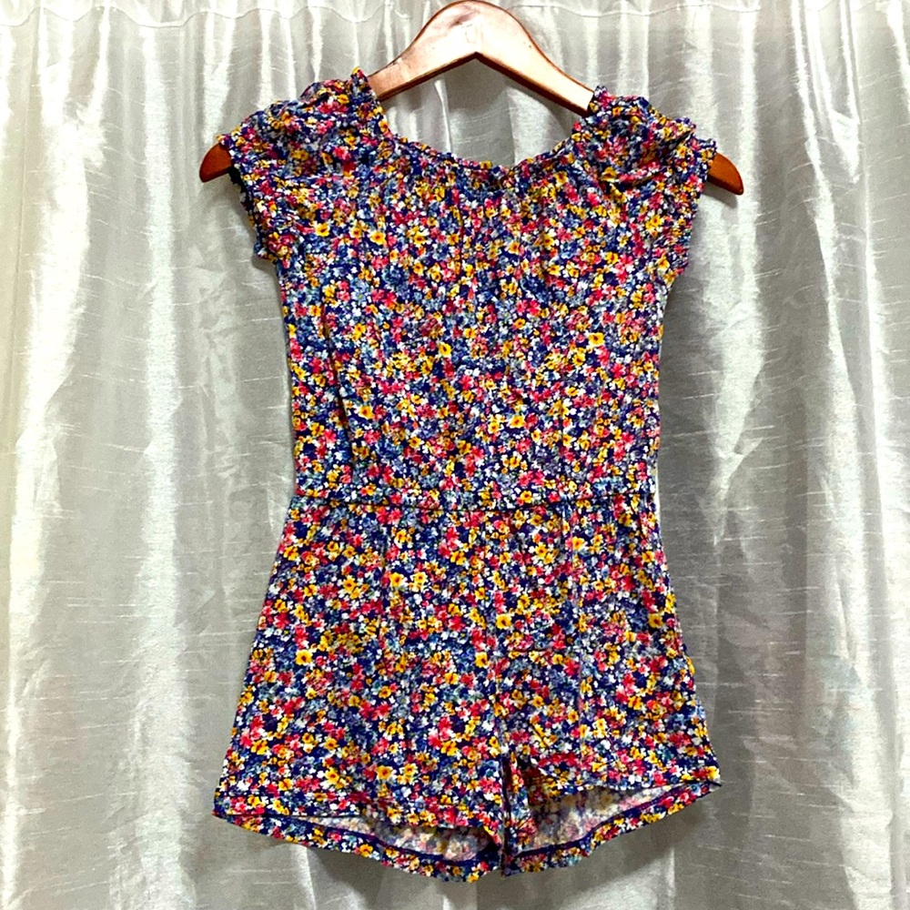 Girls Old Navy Shorts Rompers, size 8